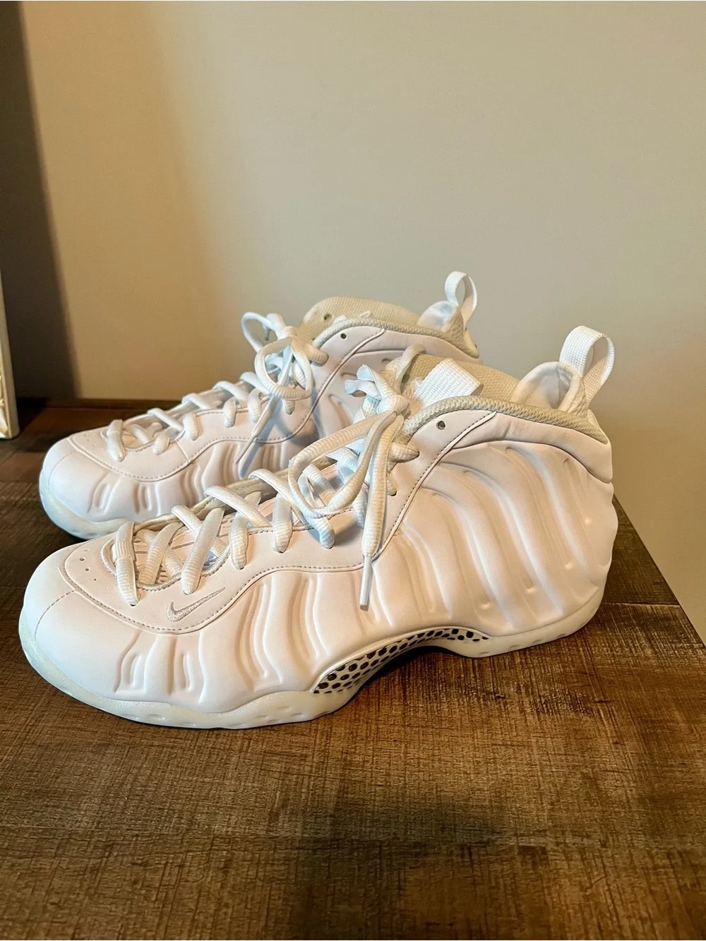 Nike Air Foamposite One Triple White HJ5195-100‎ Men's Size 9